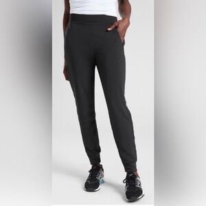 NWT Athleta Lined Soho Jogger 10P Black Petite
